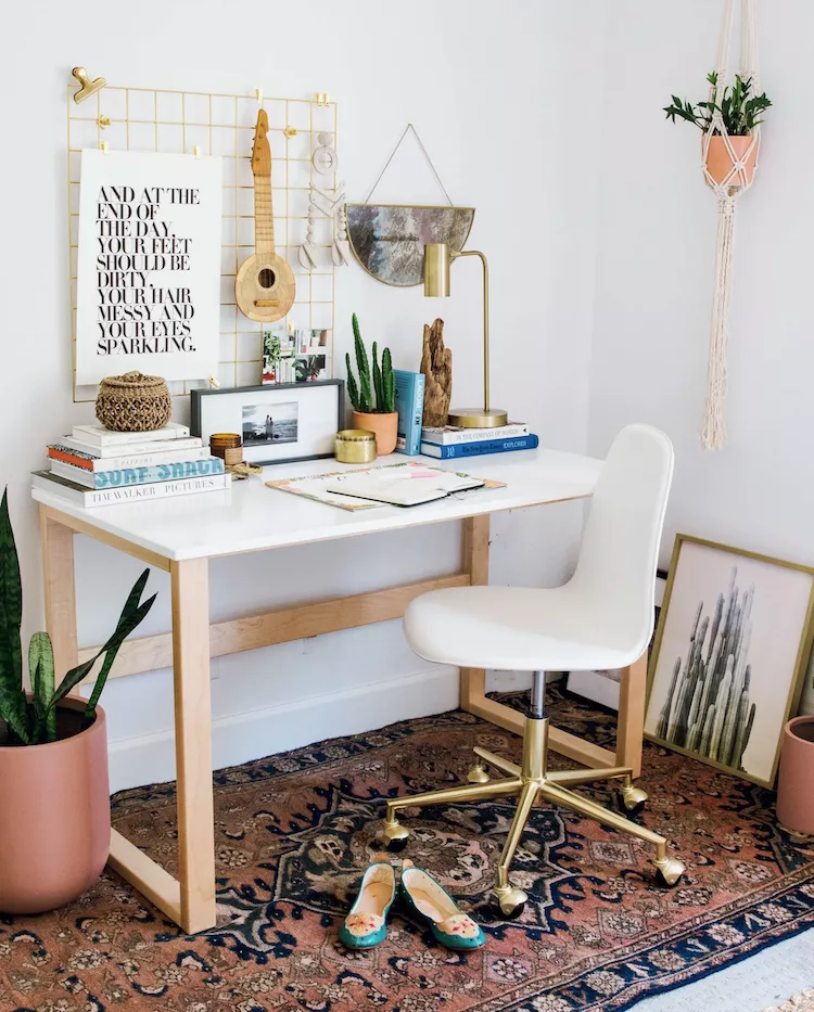Accessorize your work desk